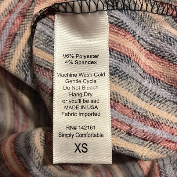 NWT Lularoe Carly Hi-Lo dress in multi print. Size XS. - Picture 6 of 6